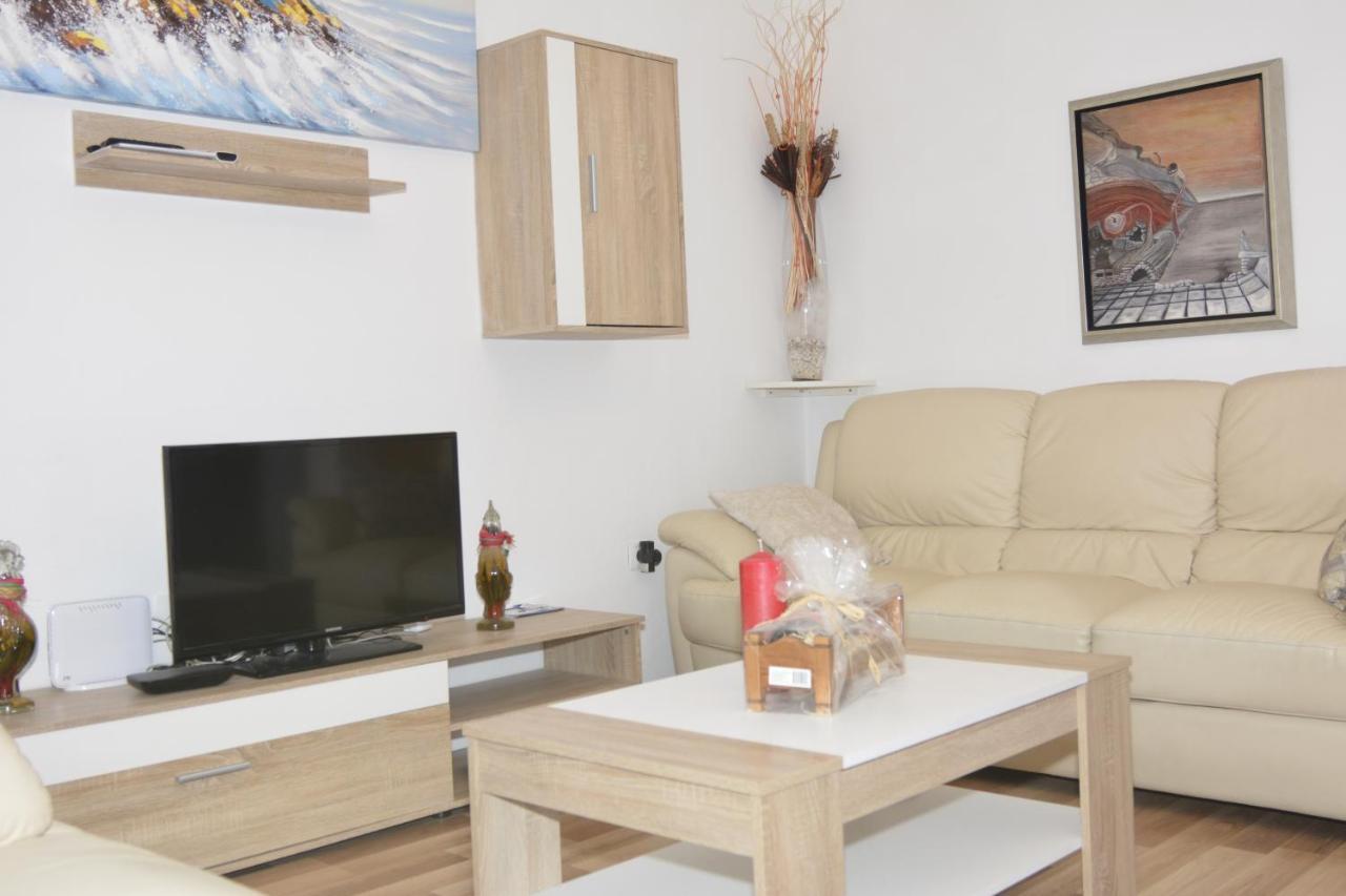 Apartment Lana Senj  Bagian luar foto