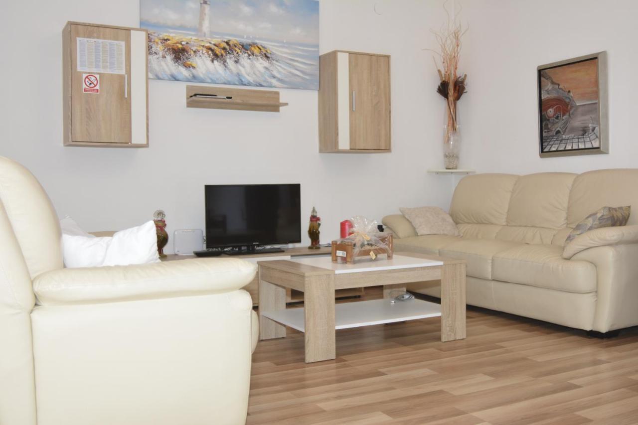 Apartment Lana Senj  Bagian luar foto